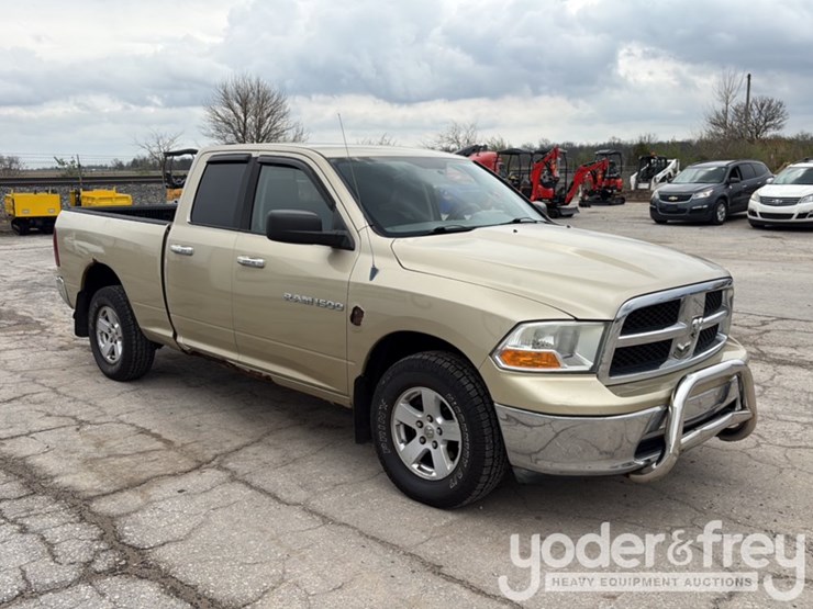 2011-dodge-ram-1500-image-2