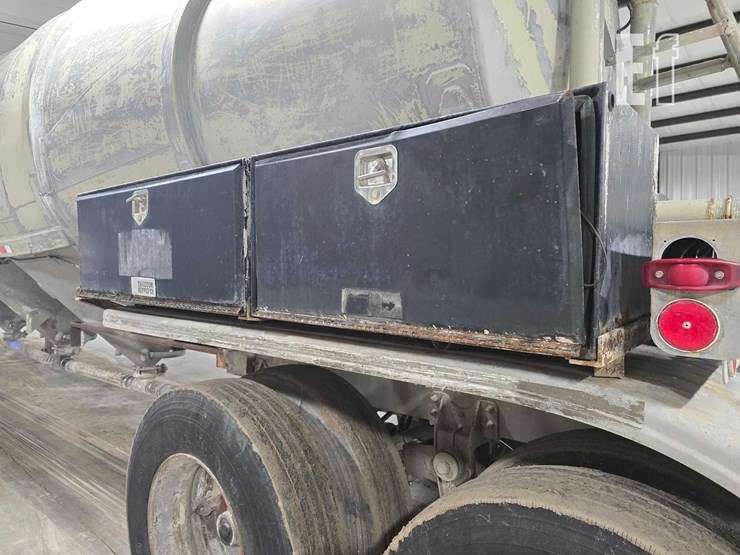 1974-1974-38-foot-tank-trailer-6238-image-11
