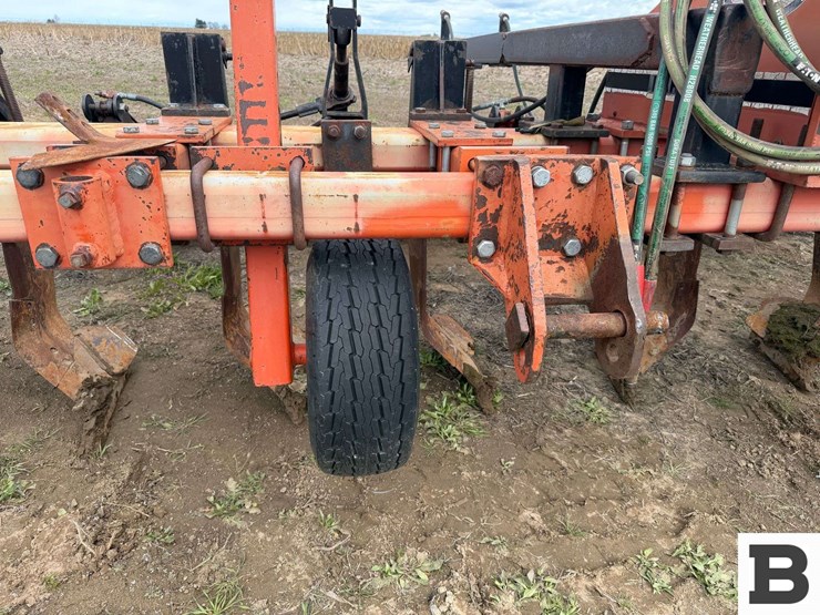 tye-118-820-image-10