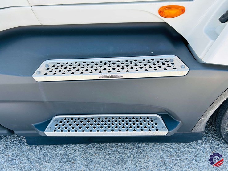 2024-international-lt62f-t/a-truck-tractor-image-43