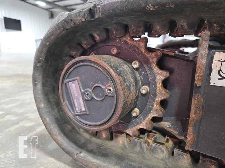 2022-bobcat-e20-image-34