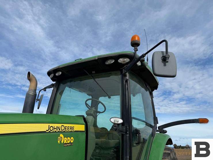 2011-john-deere-8310r-image-57
