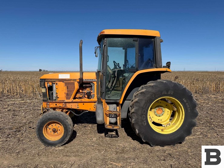 john-deere-tractor-image-3