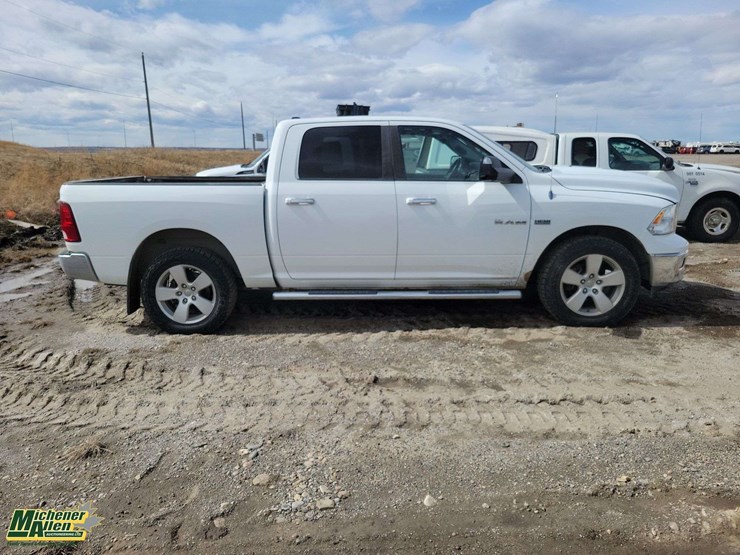 2010-dodge-ram-1500-image-5
