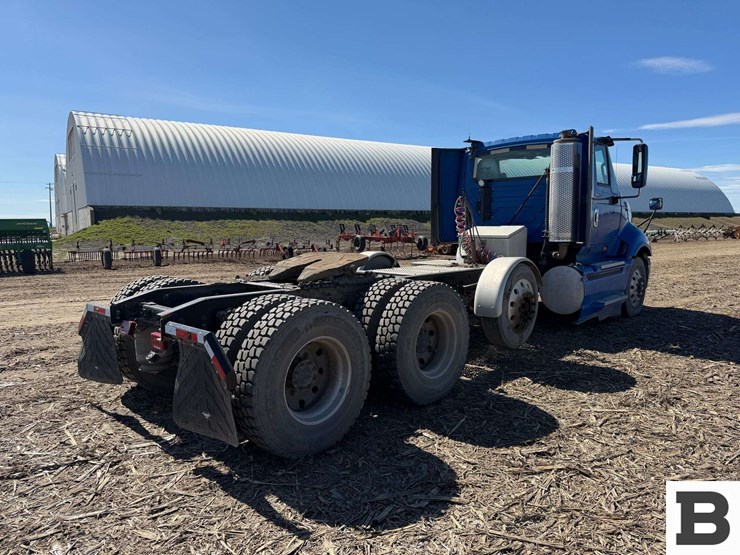 2013-international-prostar-image-6