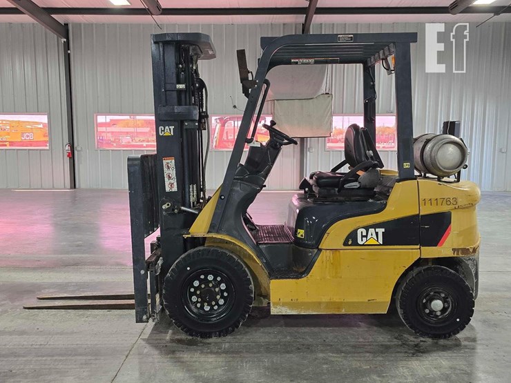 2019-caterpillar-gp25n-image-5
