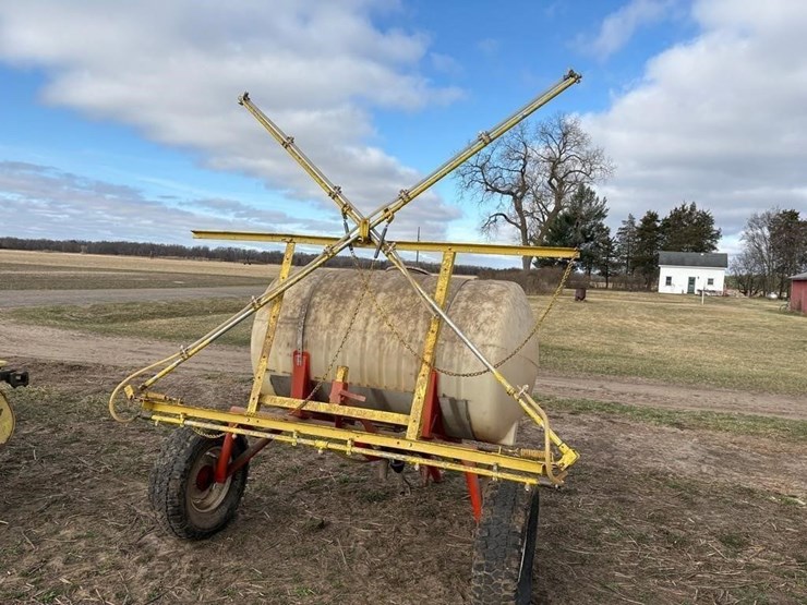 300gal-sprayer-26'-booms-image-2