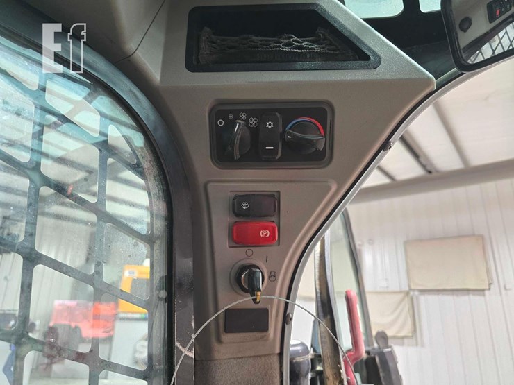 2023-caterpillar-259d3-image-18