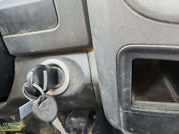 2013-dodge-2500-image-10