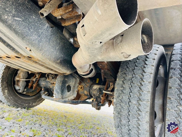 2018-ford-f550-image-48