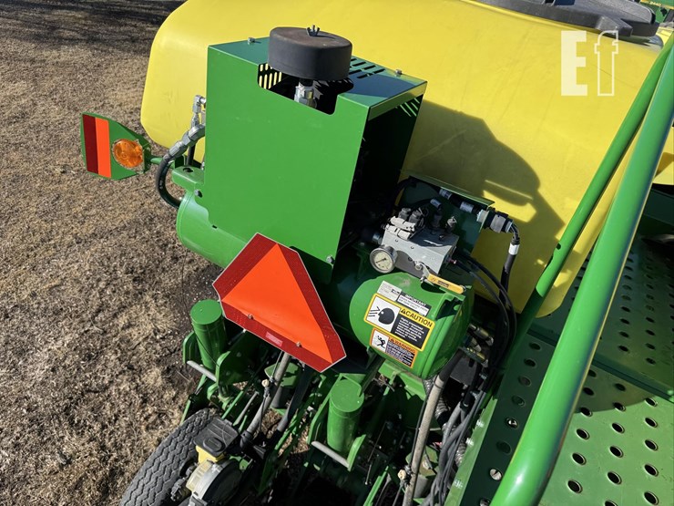 john-deere-1770-image-90