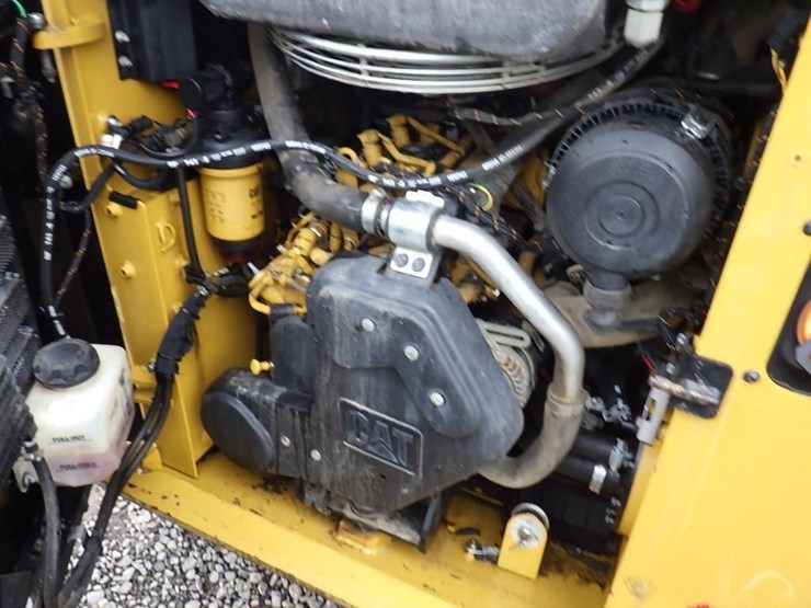 2020-caterpillar-226d3-image-9