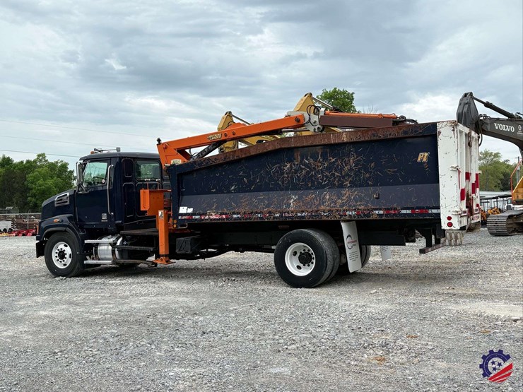 2019-western-star-4700-image-3