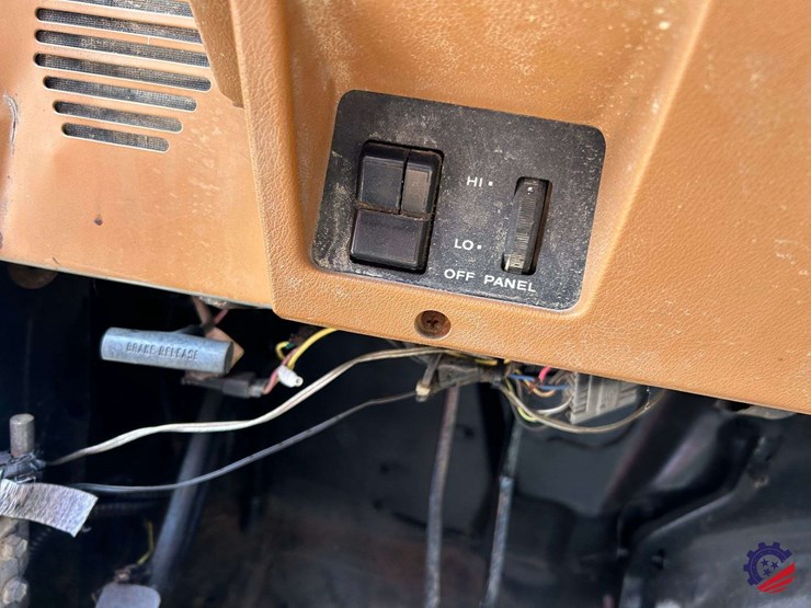 1994-jeep-wrangler-image-72