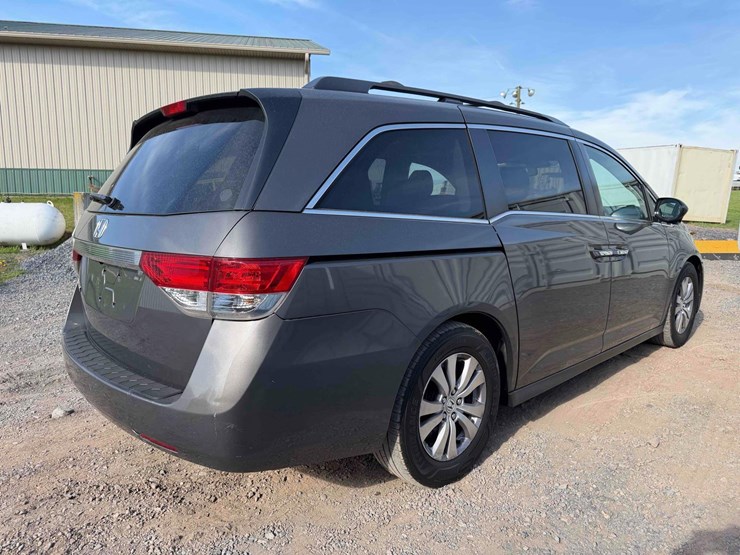 2015-honda-odyssey-image-3