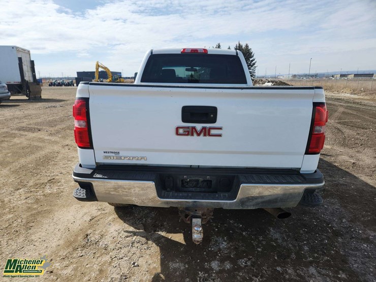 2016-gmc-sierra-2500hd-image-7