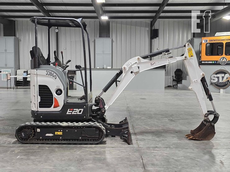 2022-bobcat-e20-image-6