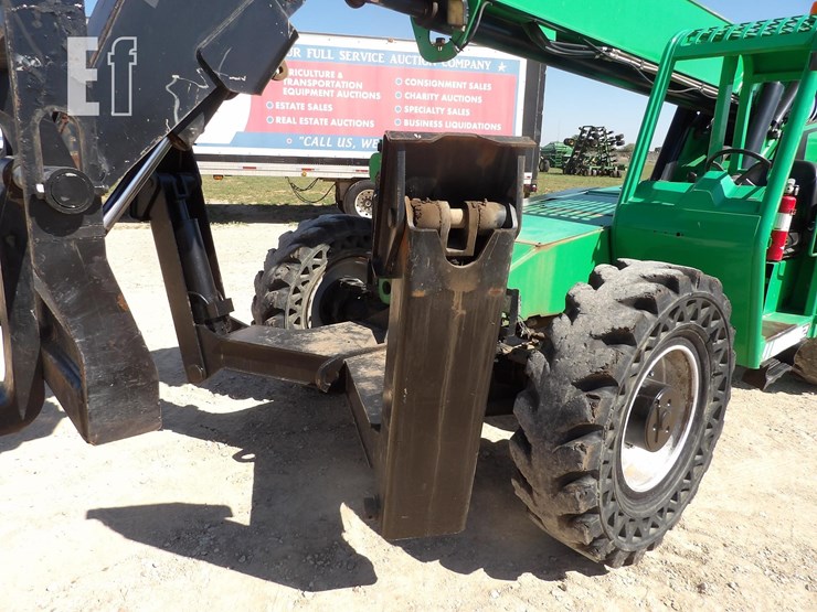 2017-sky-trak-10042-image-15