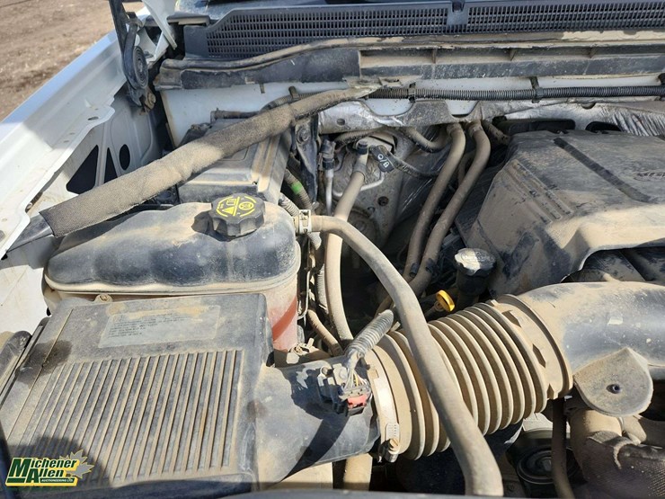 2016-gmc-sierra-2500hd-image-27