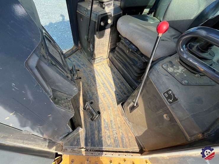 2017-deere-700k-xlt-image-60