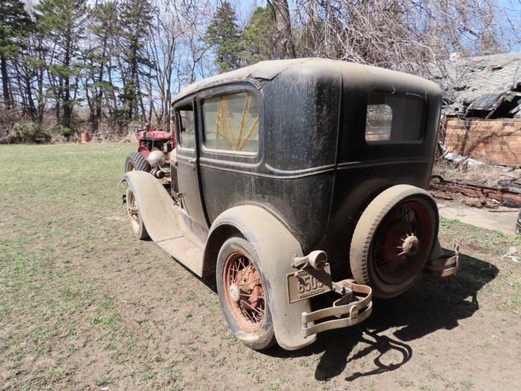 1930-ford-2dr-sedan-image-8
