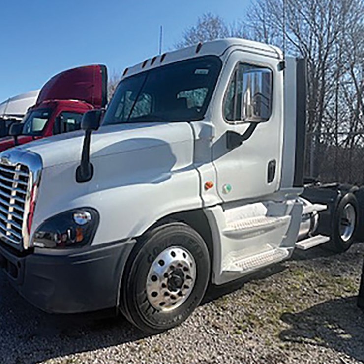 2018 FREIGHTLINER CASCADIA 125