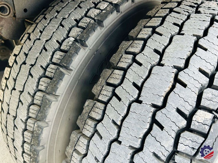 vanguard-53-ft-image-33