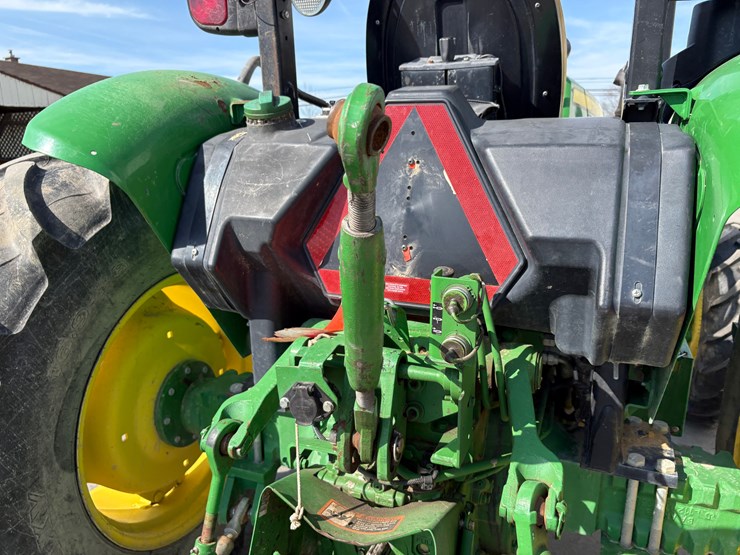 john-deere-5075e-image-12