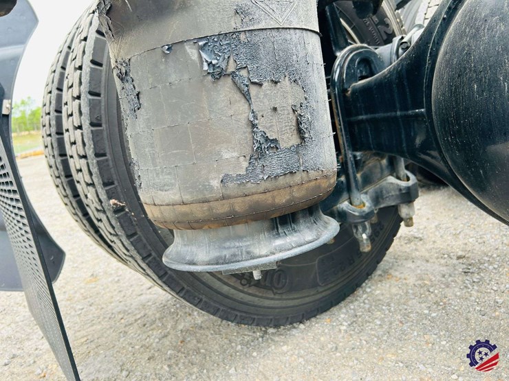 2024-international-lt62f-t/a-truck-tractor-image-56