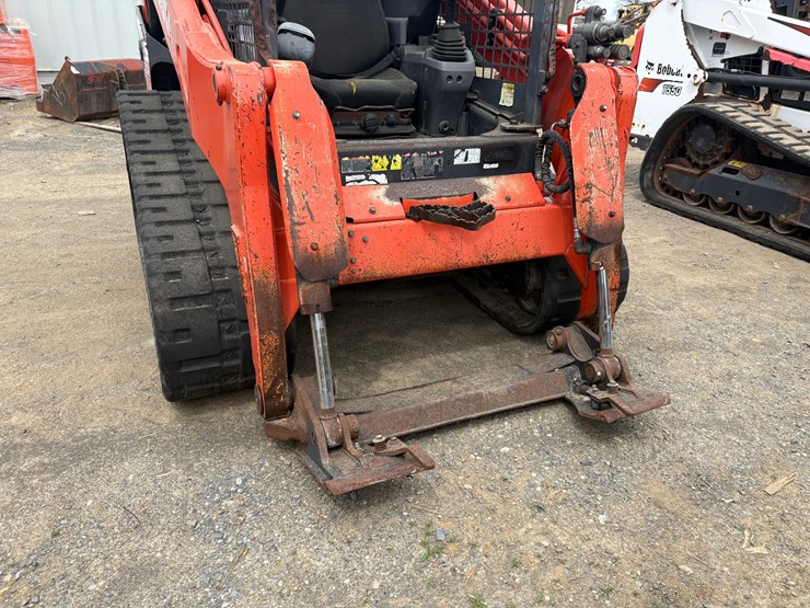 kubota-svl75-2-image-4