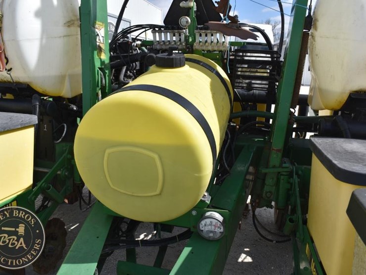 john-deere-7200-image-12