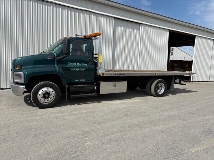 2004-gmc-topkick-image-1