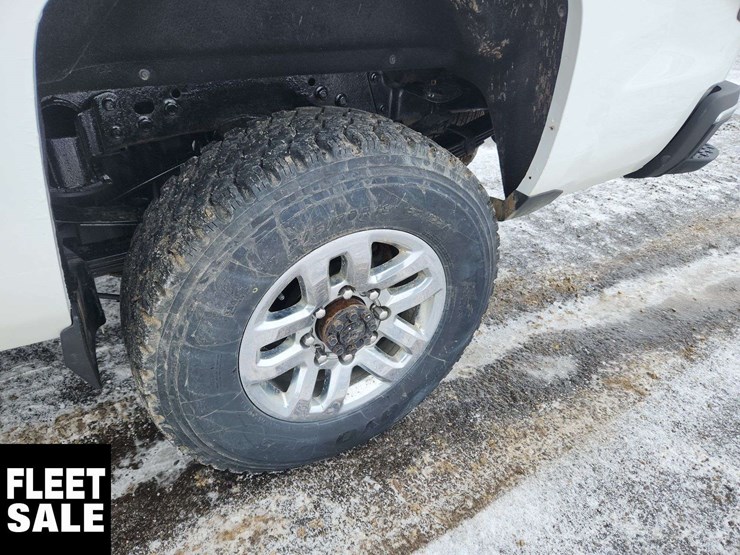 2018-chevrolet-silverado-3500hd-image-10