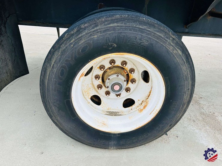 utility-flatbed-image-38