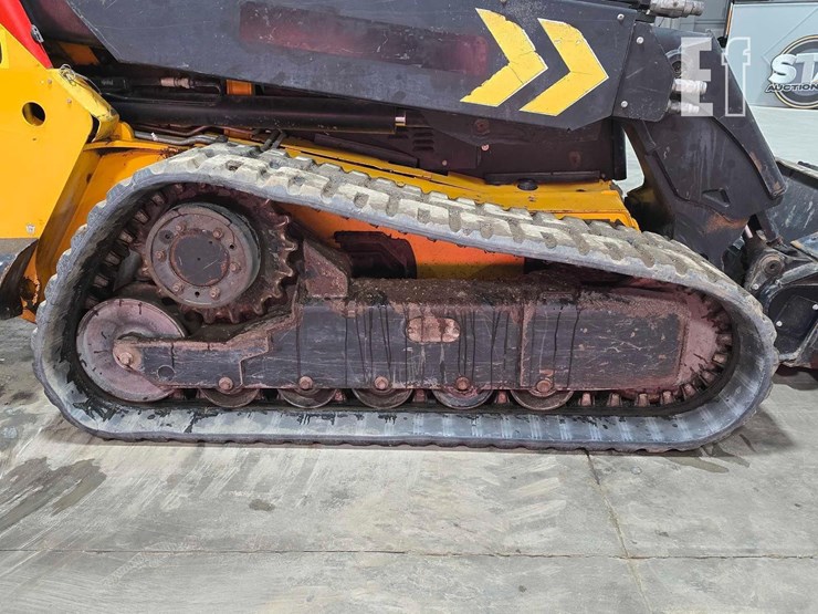 2021-jcb-3ts-8t-image-28