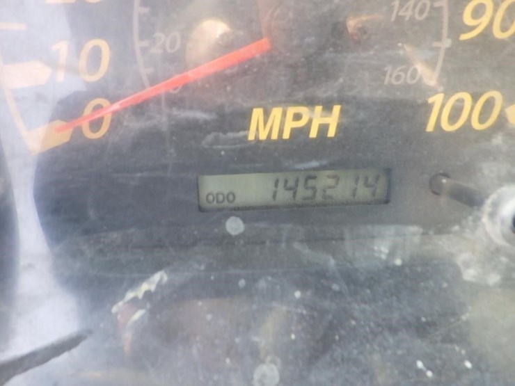 2007-isuzu-nqr-image-27