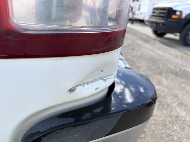 2012-gmc-sierra-2500-image-5