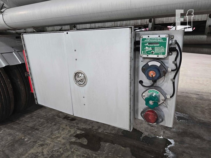 1994-polar-tank-image-10