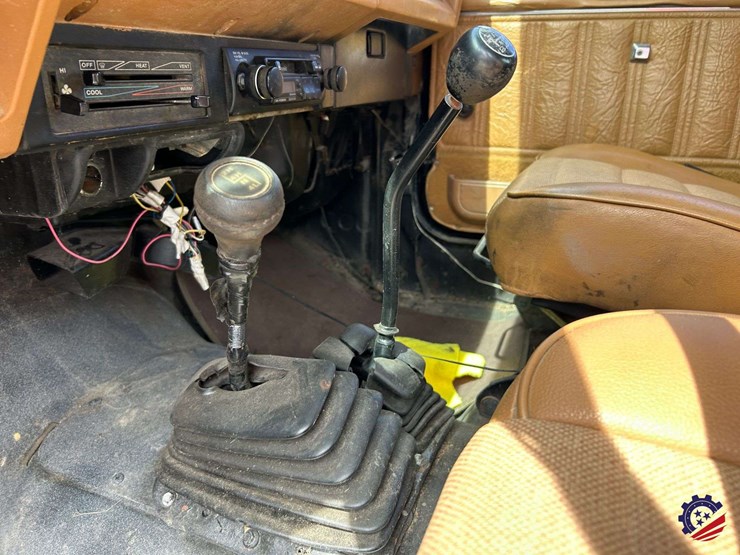 1994-jeep-wrangler-image-66