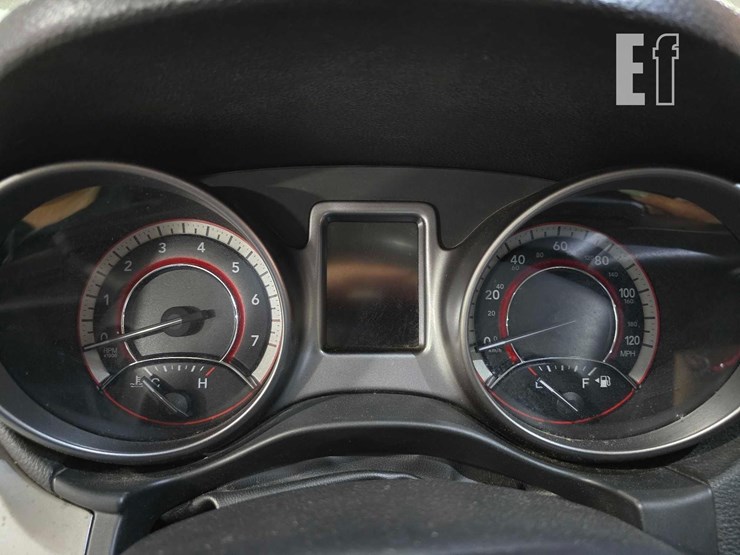 2015-dodge-journey-image-12