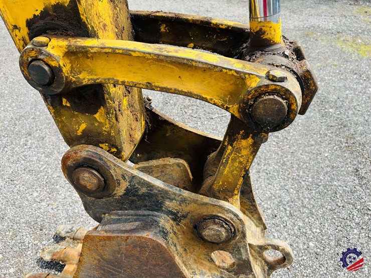 2008-komatsu-pc78mr-6-image-8