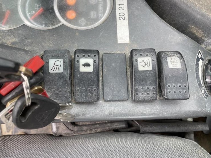 2011-caterpillar-305d-cr-image-29