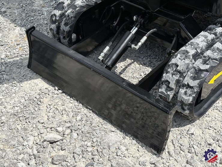 2026-cfg-industry-mh12rx-image-17