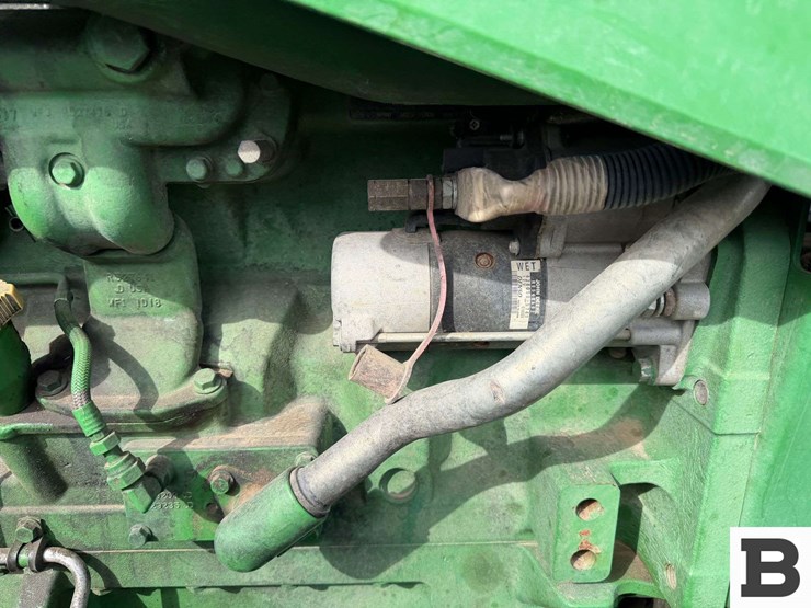 2011-john-deere-8310r-image-47