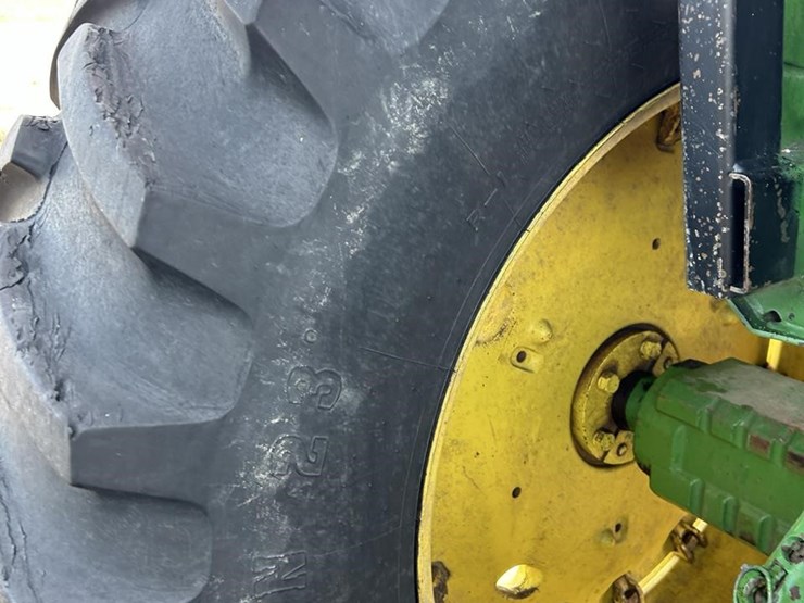 john-deere-4440-image-11