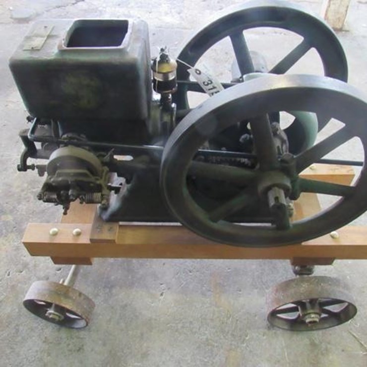 Hercules 1.5HP Hit & Miss w/ Cart