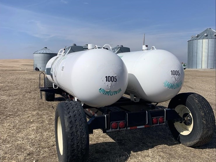 2010-b-b-dual-anhydrous-tanks-on-running-gear,-100-2961-image-5