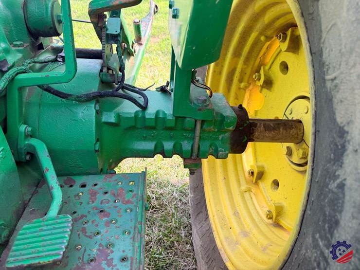 john-deere-2640-image-27