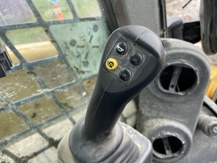 2021-caterpillar-299d3-xe-image-30