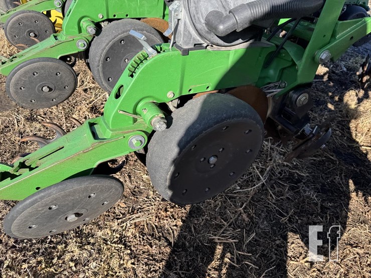 john-deere-1770-image-65